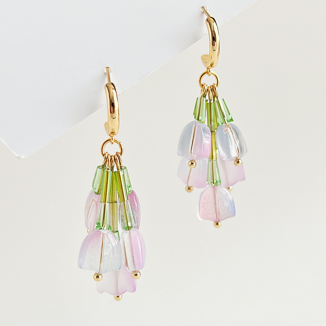 Upside Down Light Purple Tulip Bouquet Earrings | Beaded Earrings